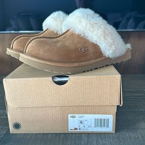 Gently used kids Ugg Cozy ll - worn a couple of times briefly inside the house.